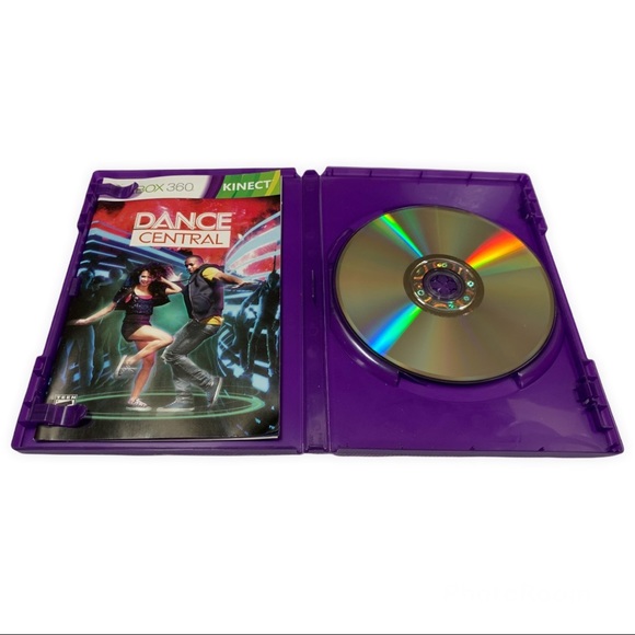 Xbox 360 Kinect Bundle and 2 Kinect Games: Dance Central and Leela & All Cables - Picture 9 of 13